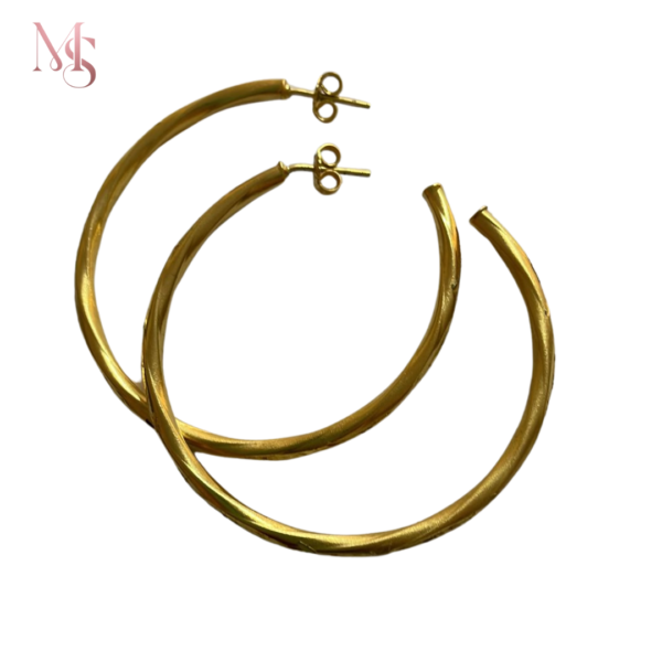 Bijuteria - Brinco Argola Fina Médio Dourado Trabalhada c/tarracha - Image 3